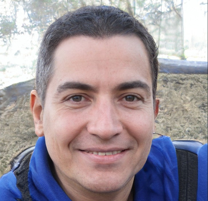 Mauricio R. (Barranquilla, Colombia)